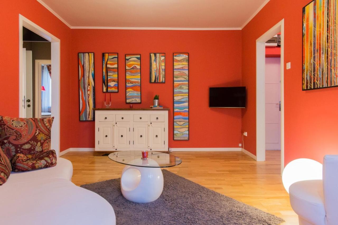 بوخارست Spacious Downtown Apartment - Old Town المظهر الخارجي الصورة